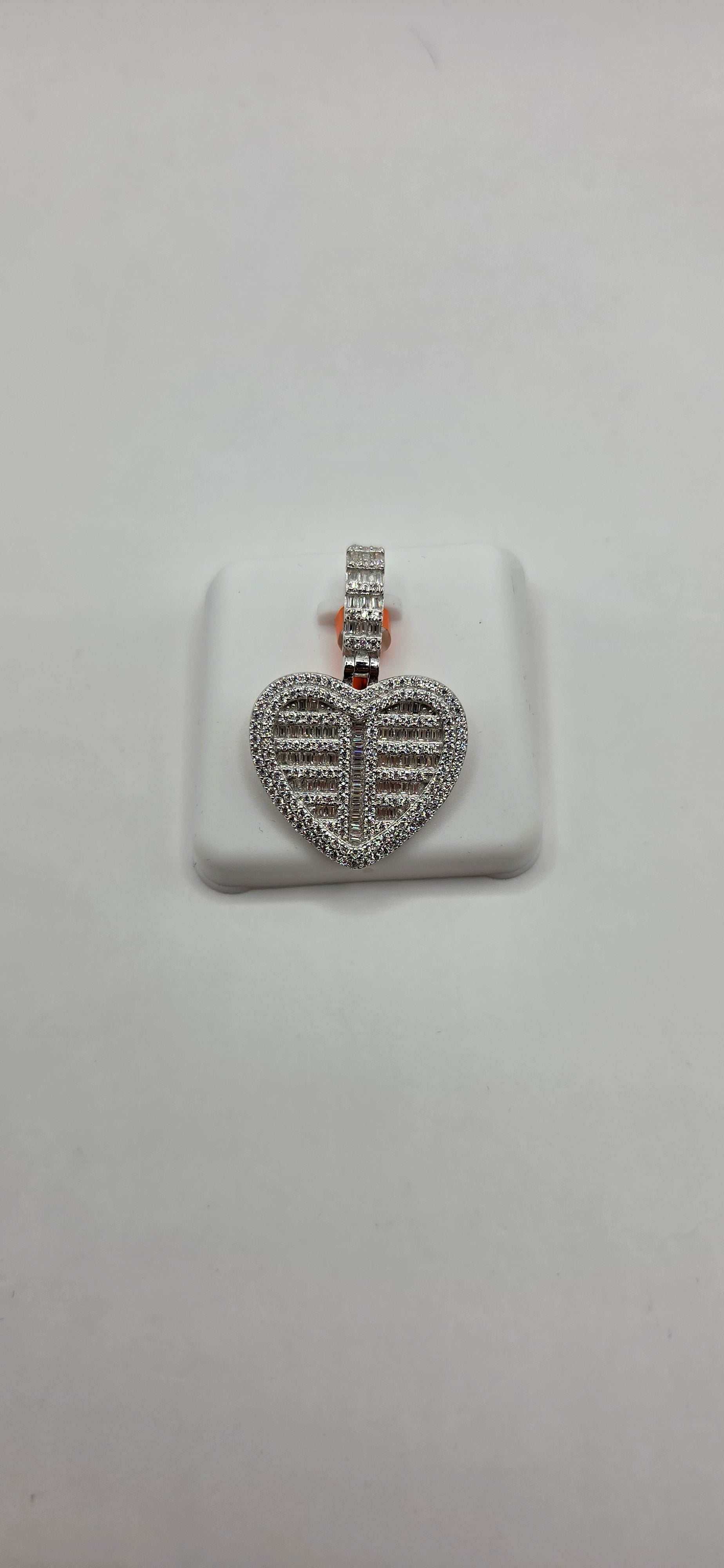 925 silver 3.00CTW Moissanite heart pendant