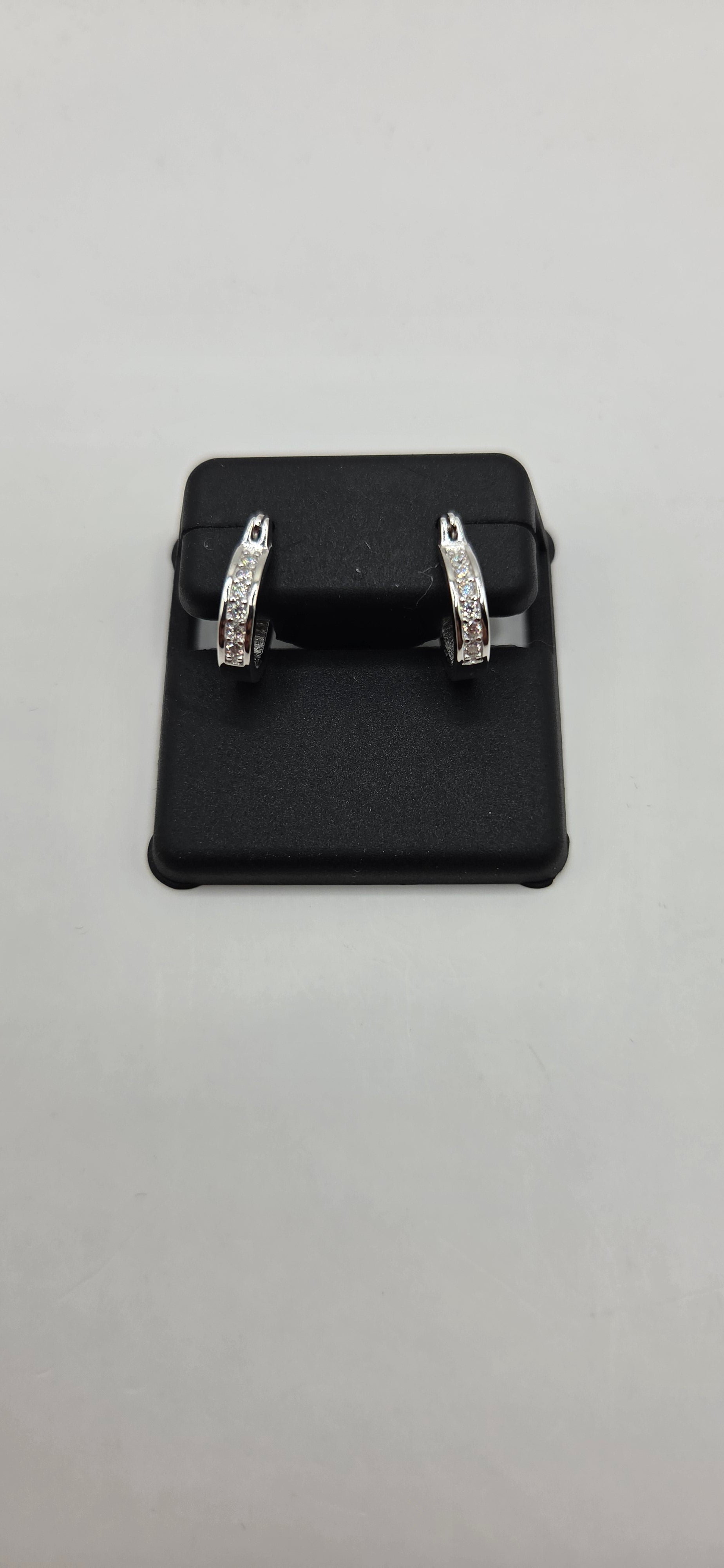925 silver 1.00 CTW Moissanite earrings