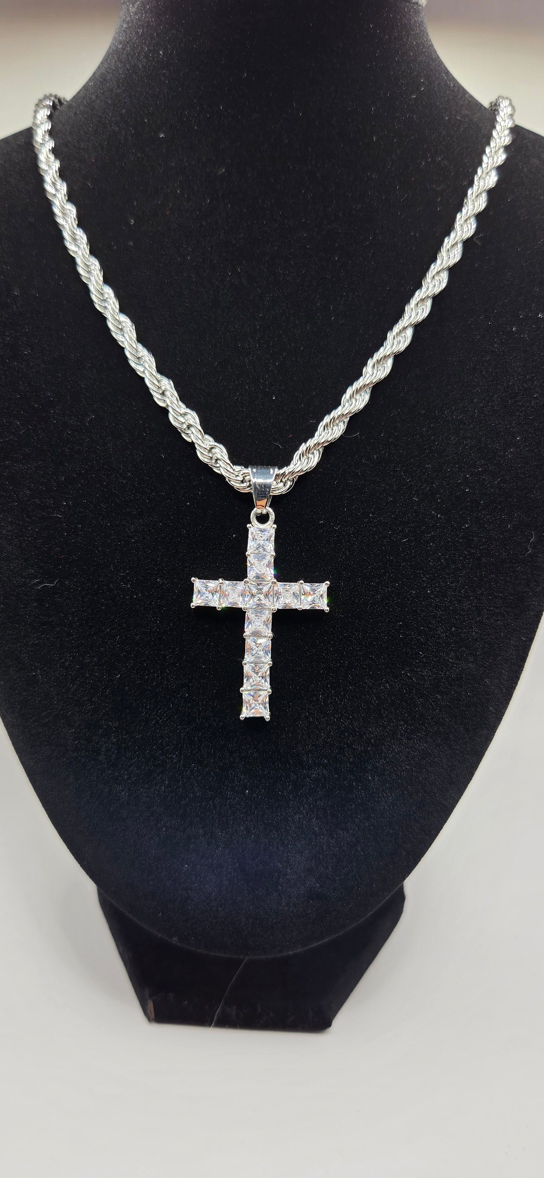 30 inch silver chain with out cross pendant
