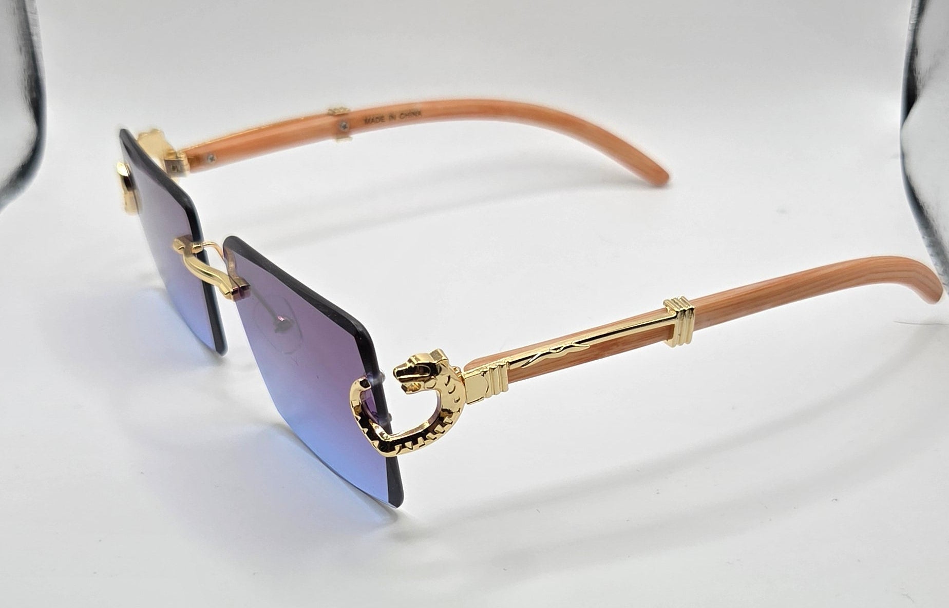 Aj blue and purple fading glasses