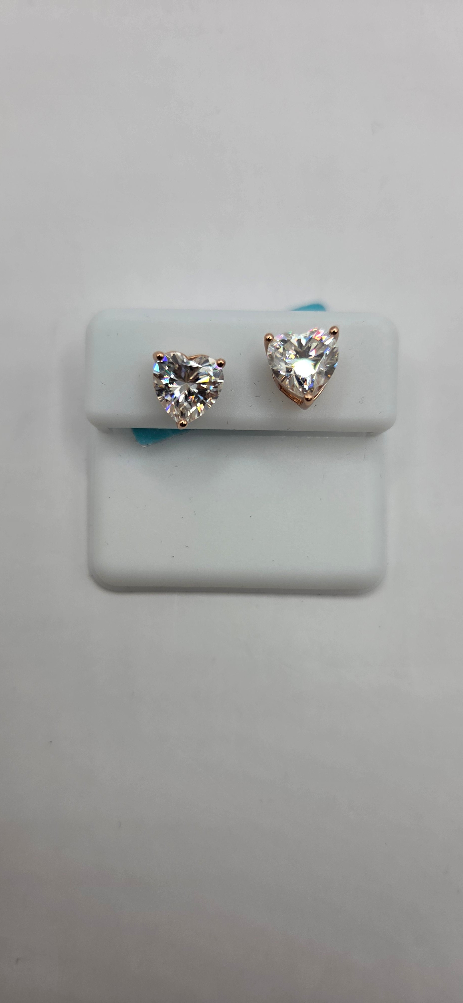 925 silver with 4.00CTW Moissanite heart earrings